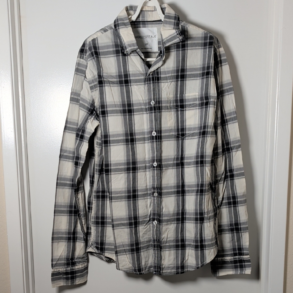 Aeropostale Men's Gray and White Checkered Shirt